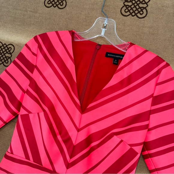 Banana Republic Striped Red/Pink Cocktail V Neck Dress Size 0 - Picture 6 of 15